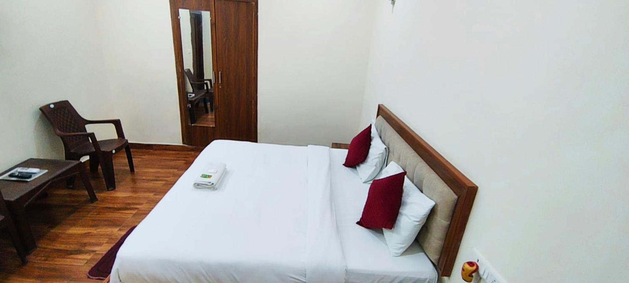 Luxury Rooms In Safdarjung Enclave Near Aiims & Safdarjung Hospital New Delhi Extérieur photo