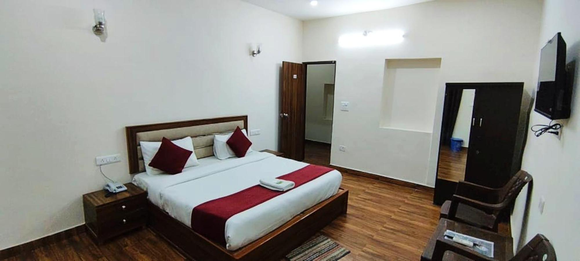 Luxury Rooms In Safdarjung Enclave Near Aiims & Safdarjung Hospital New Delhi Extérieur photo