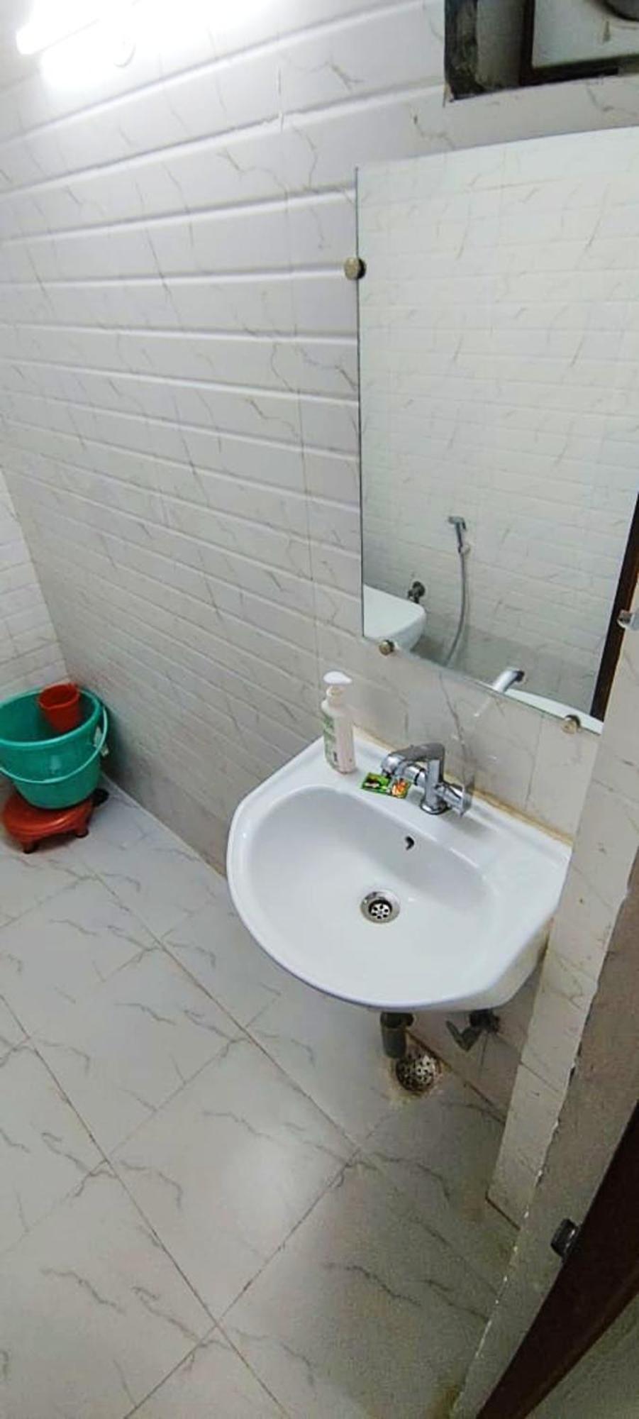 Luxury Rooms In Safdarjung Enclave Near Aiims & Safdarjung Hospital New Delhi Extérieur photo