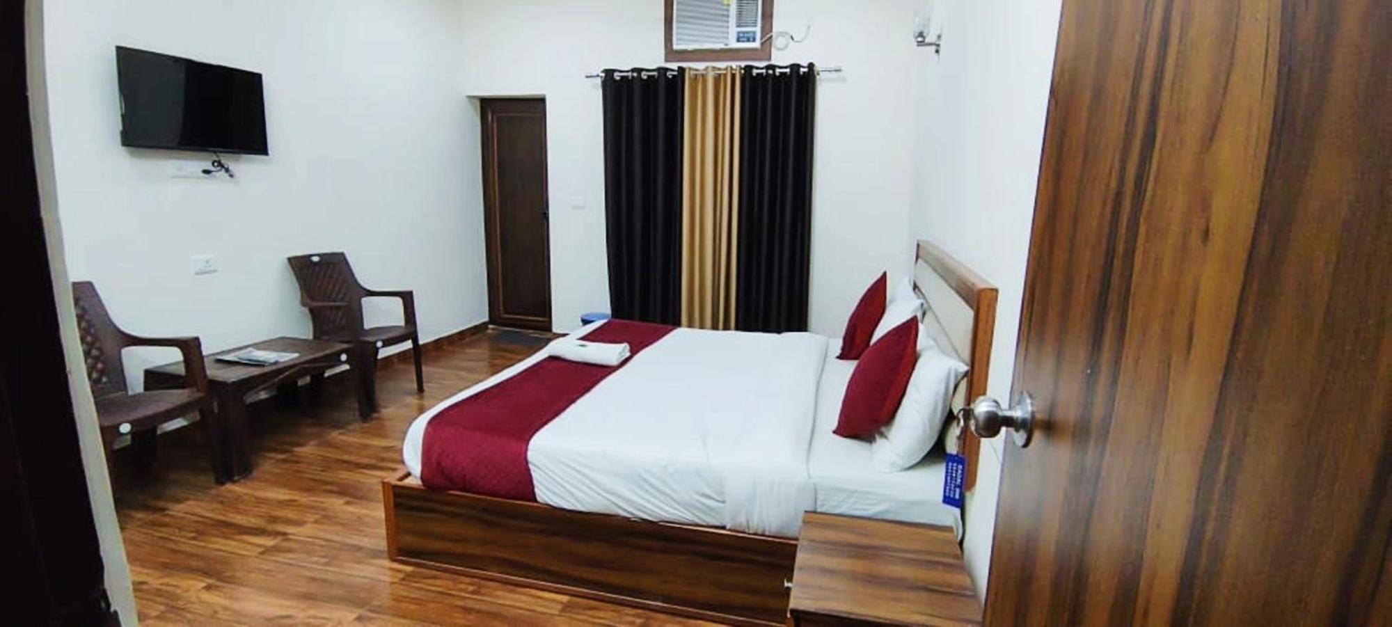 Luxury Rooms In Safdarjung Enclave Near Aiims & Safdarjung Hospital New Delhi Extérieur photo